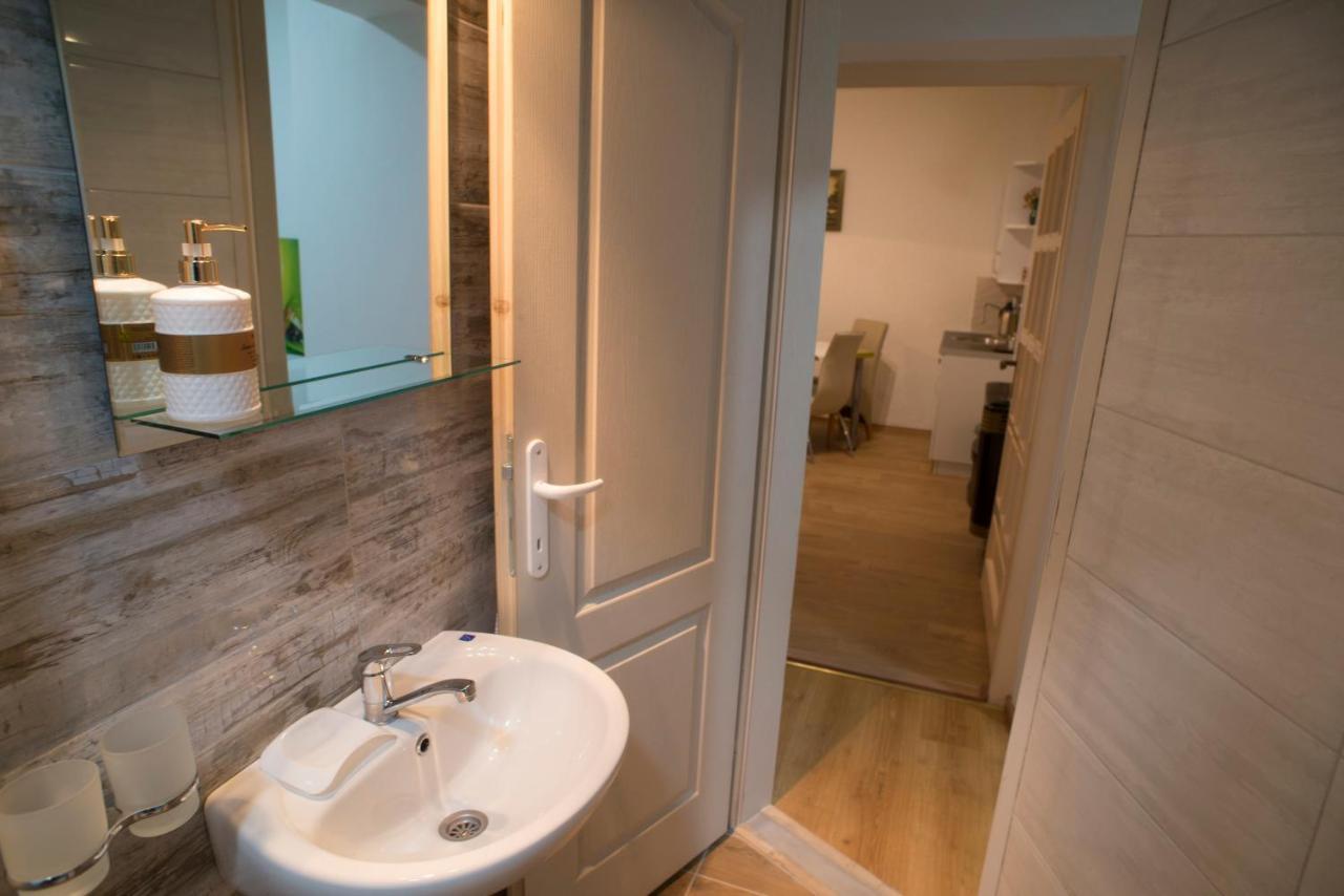 Apartmani Slavica Ягодина Экстерьер фото